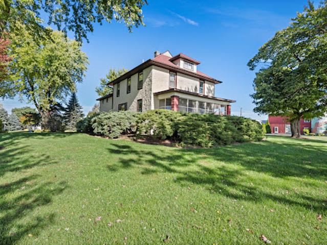 House for sale in Sycamore, Illinois