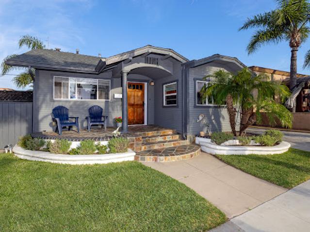 House for sale in Long Beach, California