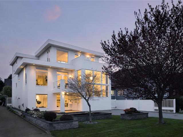 House for sale in Oak Bay, British Columbia