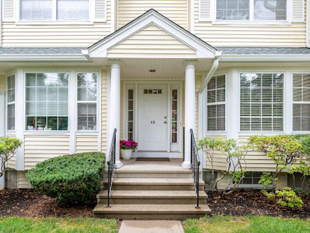 House for sale in Cos Cob, Connecticut