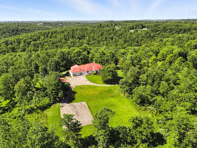 House for sale in Burgettstown, Pennsylvania