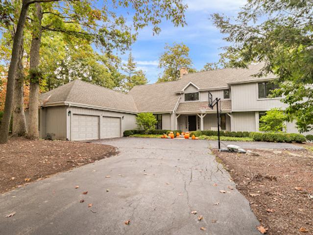 House for sale in Lake Bluff, Illinois