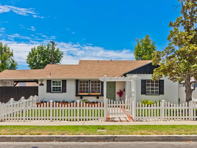 House for sale in Sherman Oaks Neighborhood Council District, Canoga Park