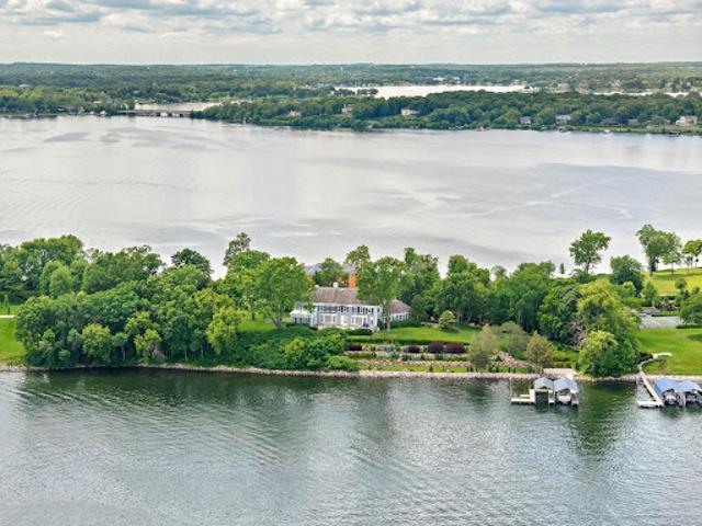 House for sale in Hennepin, Minnesota