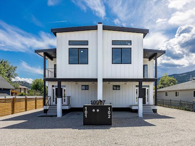 House for sale in Summerland