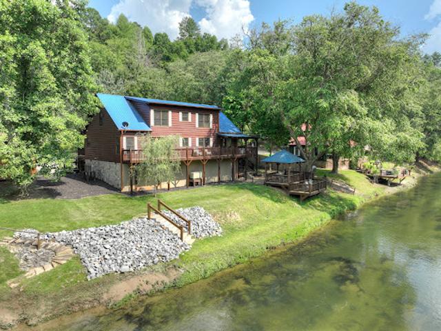 House for sale in Mineral Bluff