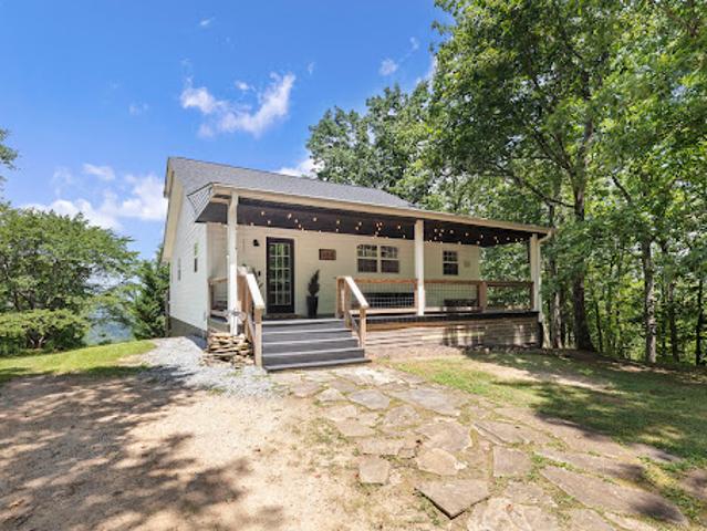 House for sale in East Flat Rock, North Carolina