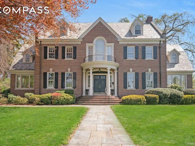 House for sale in New Rochelle, New York