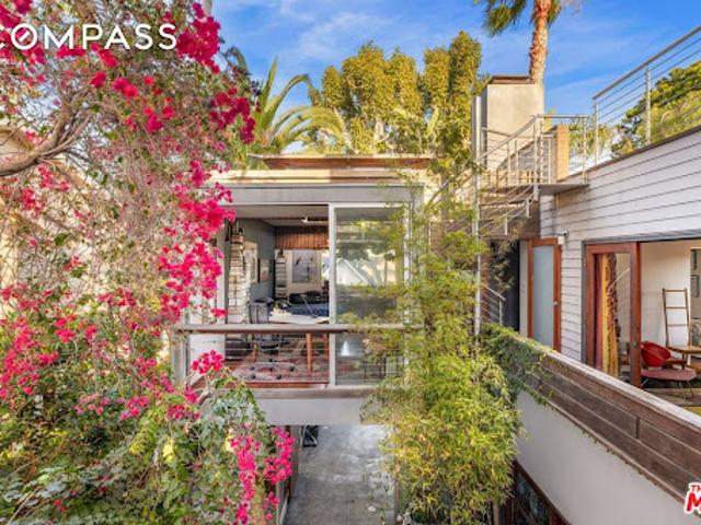 House for sale in Canoga Park, California
