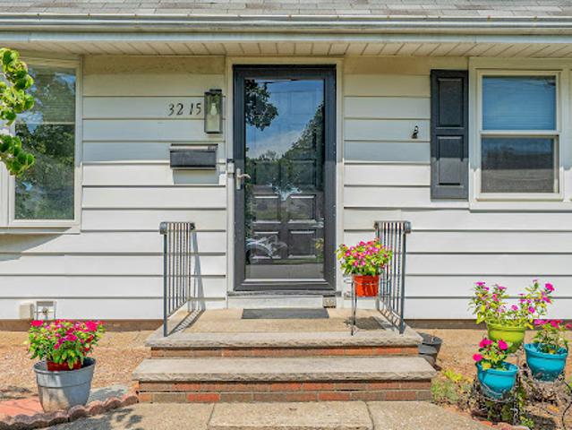 House for sale in Fair Lawn, New Jersey