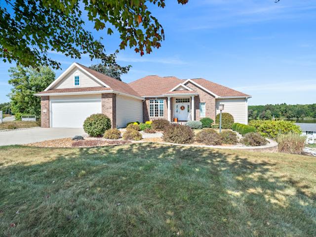 House for sale in Wawaka, Indiana