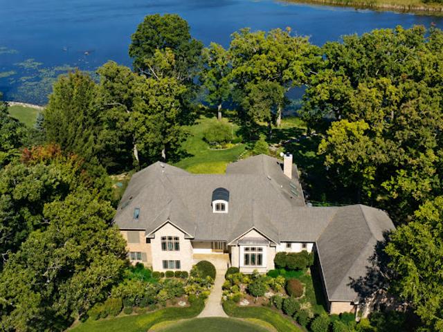 House for sale in Mundelein, Lake County