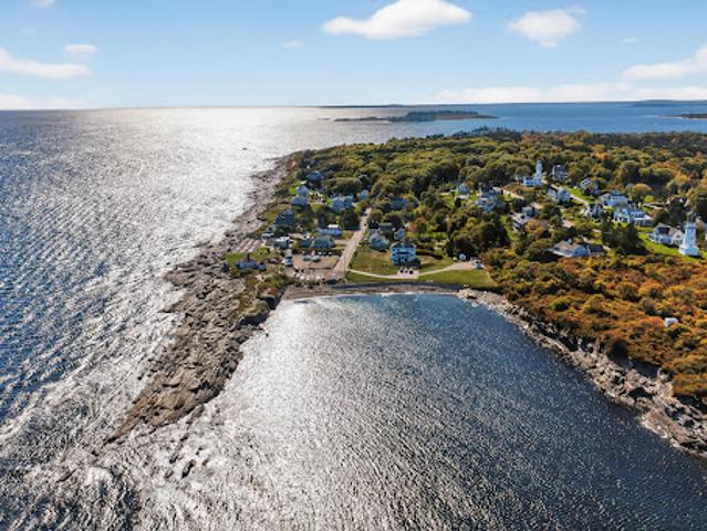 House for sale in Cape Elizabeth, Maine