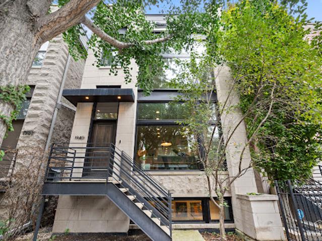 House for sale in Chicago, Cook County