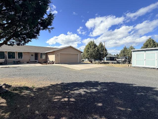 House for sale in Oregonia