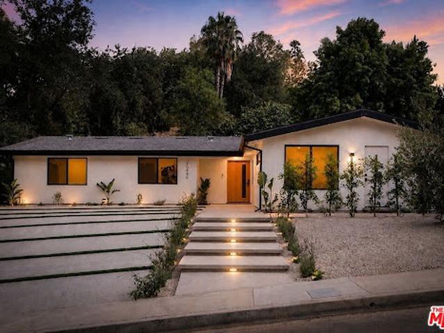 House for sale in Woodland Hills-Warner Center Neighborhood Council District, Canoga Park