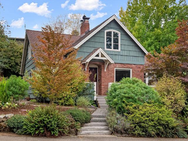 House for sale in Oregonia