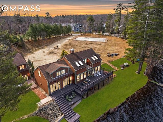 House for sale in Amesbury, Massachusetts