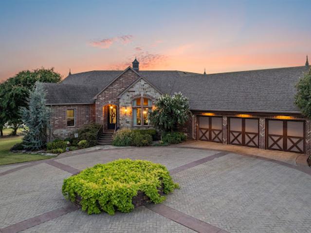House for sale in Bixby, Tulsa County