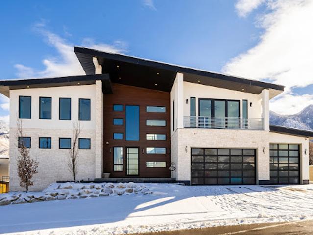 House for sale in Sandy, Utah