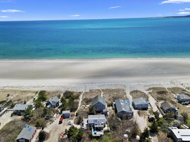 House for sale in Manomet, Massachusetts