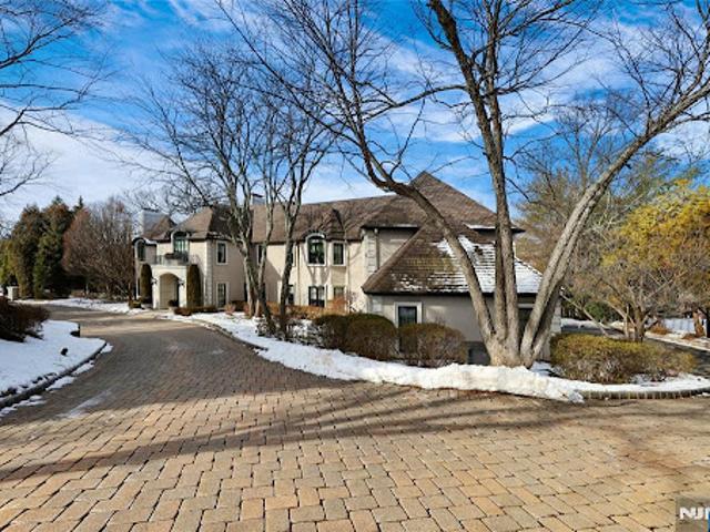House for sale in Cresskill, New Jersey