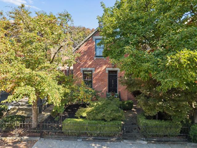 House for sale in Columbus, Franklin County