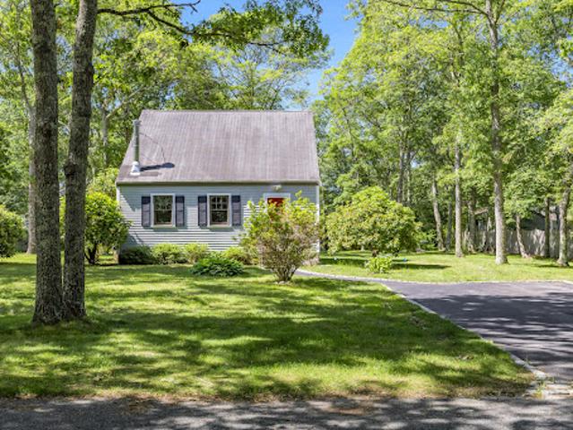 House for sale in Marstons Mills
