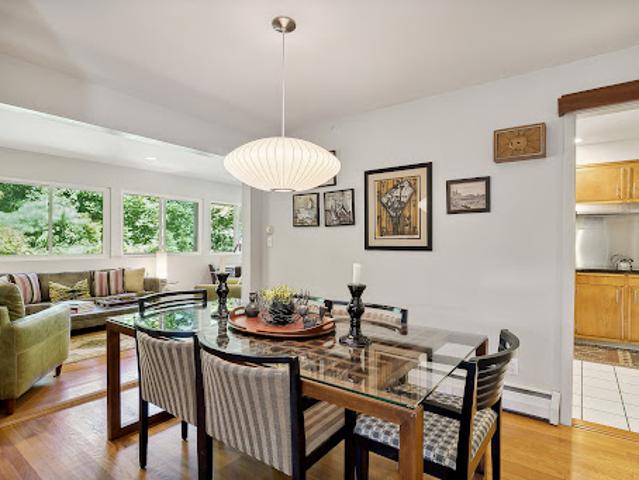 House for sale in Huntington