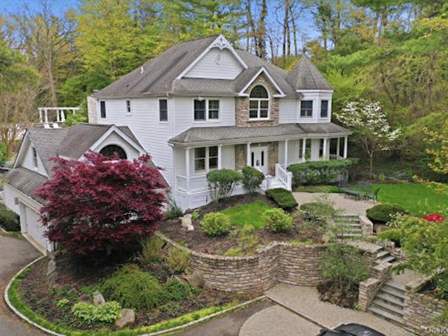 House for sale in Huntington, New York