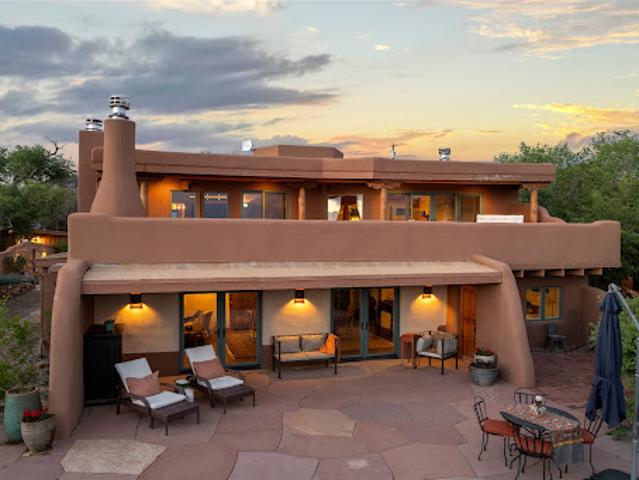 House for sale in Santa Fe, New Mexico