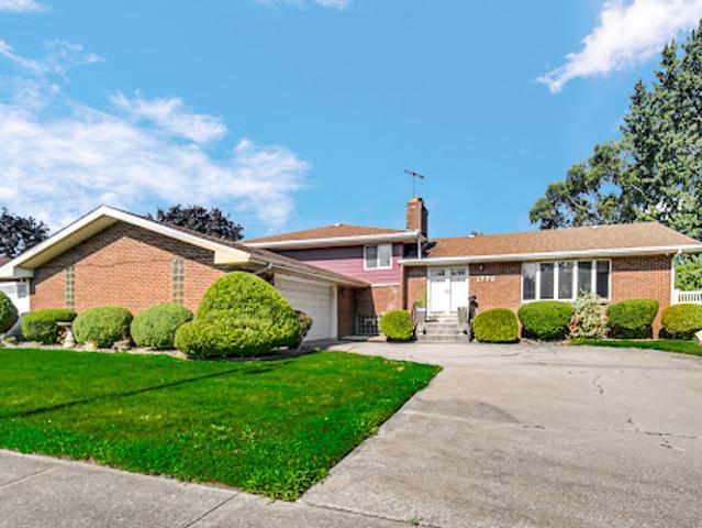 House for sale in Gary