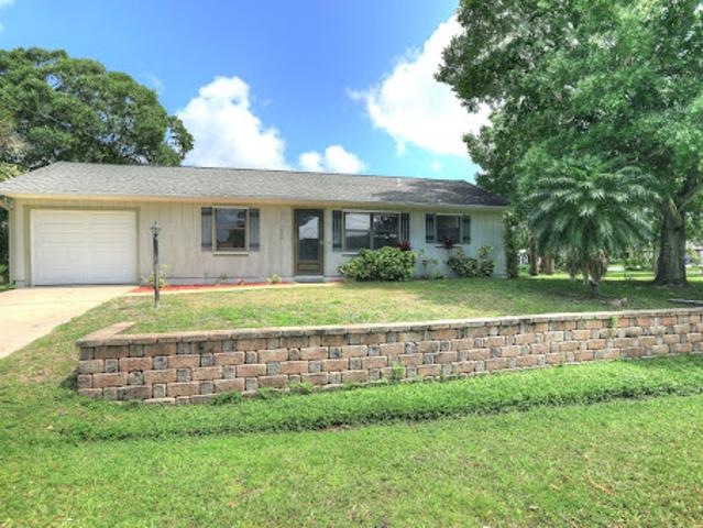 House for rent in Sebastian