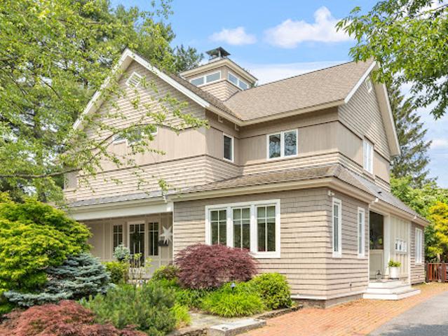 House for sale in Concord, Middlesex County