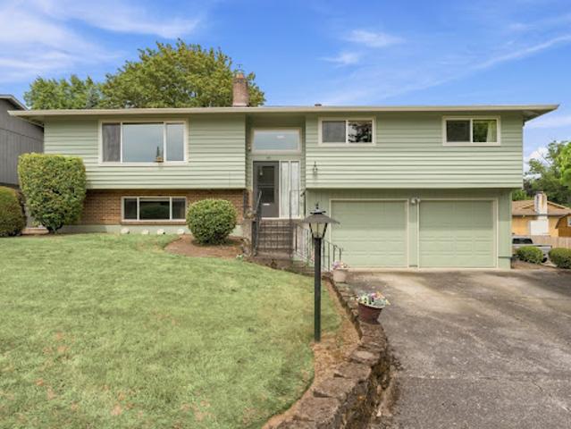 House for sale in Oregonia