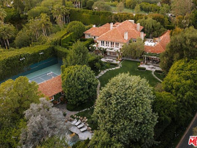 House for sale in Canoga Park, California