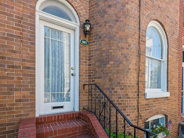 House for sale in Gibsonton, Maryland