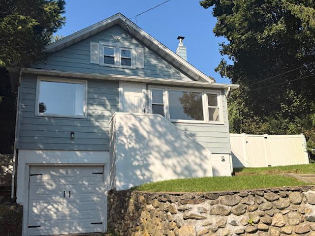 House for sale in Yorktown Heights, Town of Yorktown