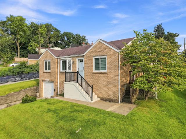 House for sale in Pittsburg, Pennsylvania