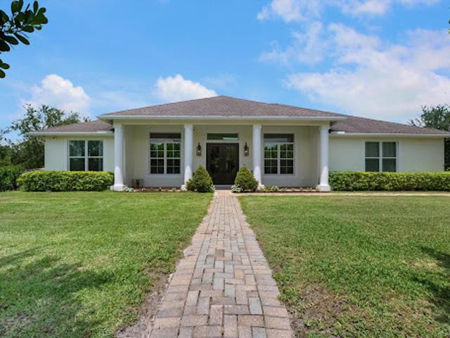 House for sale in Loxahatchee, Florida