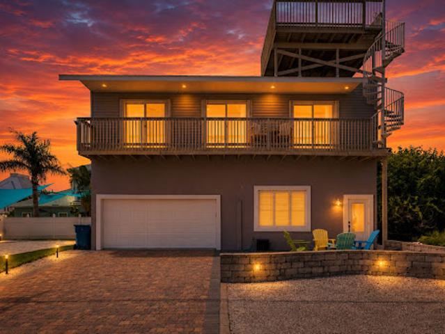 House for sale in New Smyrna Beach, Florida