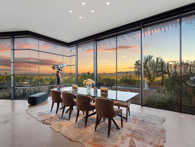 House for sale in Paradise Valley