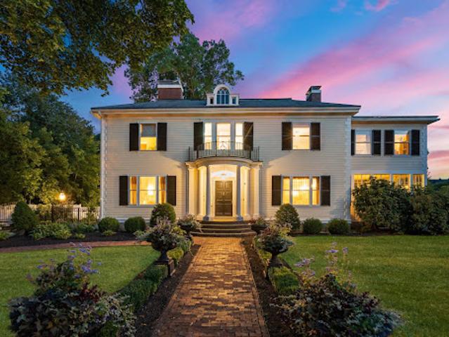 House for sale in New Hampshire