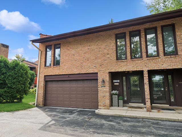 House for sale in Glenview, Illinois