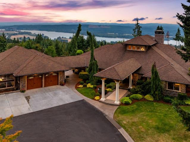 House for sale in Kalama, Washington