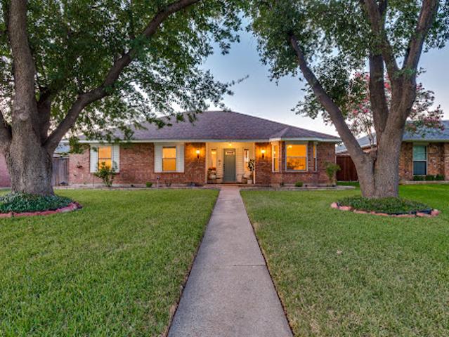 House for sale in Carrollton, Texas