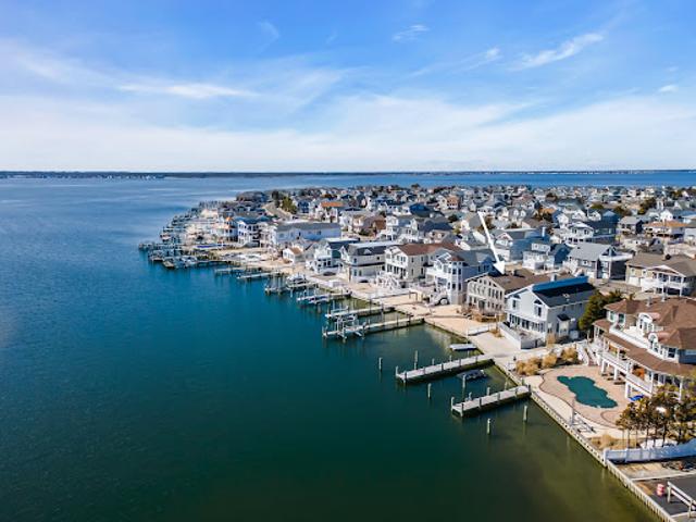 House for sale in Lavallette