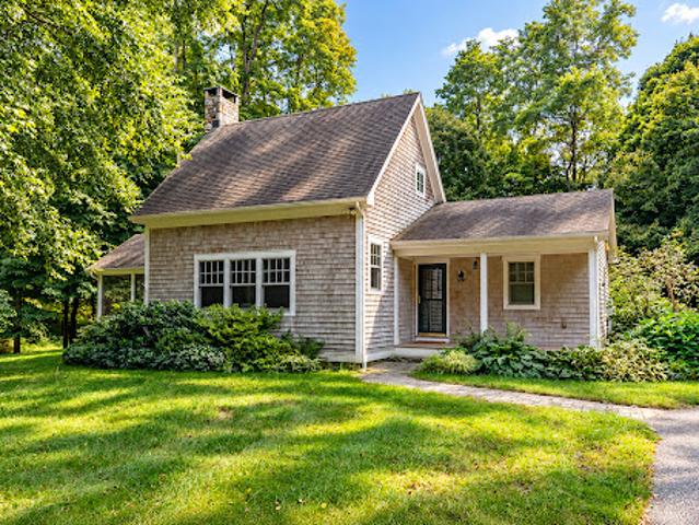House for sale in Kent, Northwest Hills Planning Region