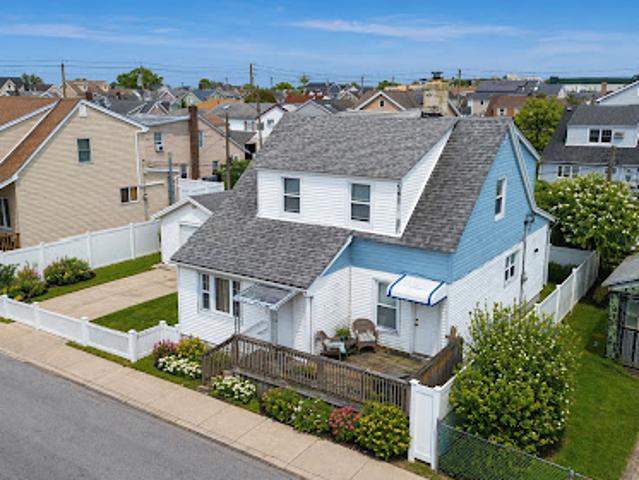 House for sale in Arverne, New York