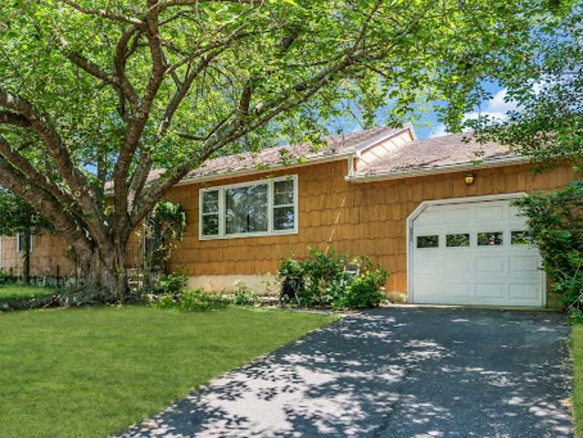 House for sale in Monmouth, New Jersey